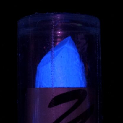 Batom azul fluorescente