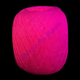 Barbante rosa fluorescente estonado - Foto feita na luz negra